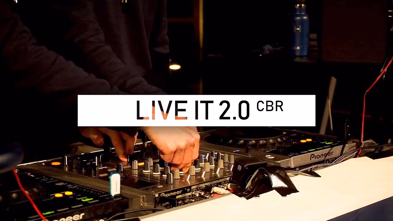 DJ set avec Carr&eacute; Bleu Records