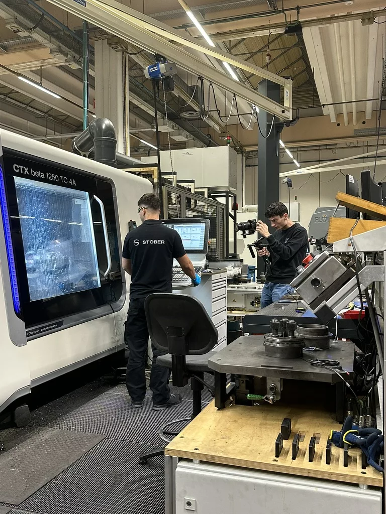 0aa8367f 5587 43ec af63 cd83c0924e27 1 105 c